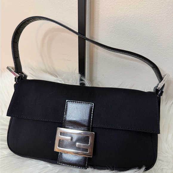 Vintage 00's Fendi Black Neoprene Baguette
Bag with Silver Accent. - Picture 3 of 16